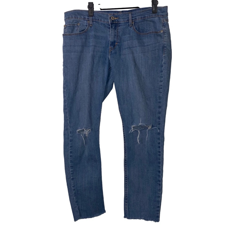 Women's Levi's 524 Distressed Skinny Blue Jeans, Size 30